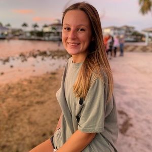 Meet your Posher, Rachel